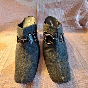 Aerosoles Gray Fabric Heeled Clogs 8M